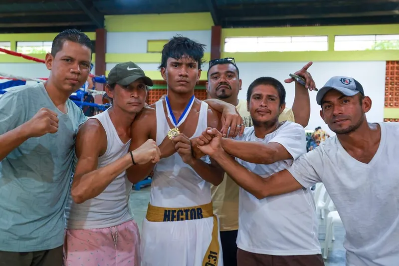 Velada boxística honra natalicio de Augusto C. Sandino