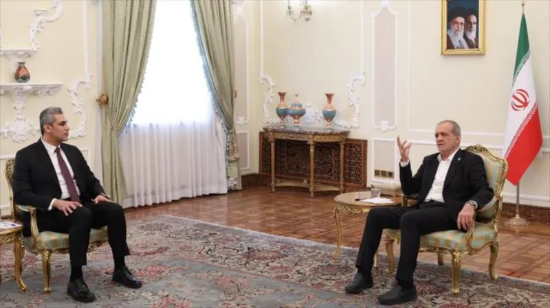 Pezeshkian: ningún factor podrá romper los lazos entre Irán e Irak