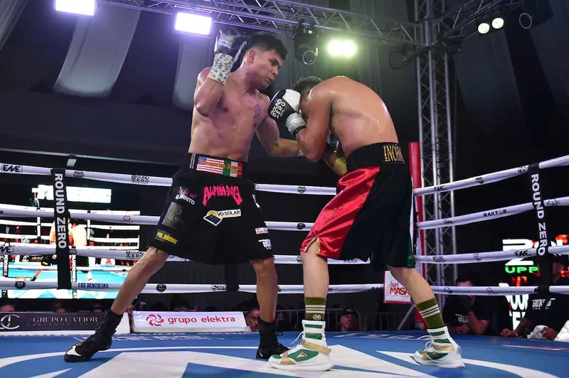 Sigue “The Alpha Dog” Cazares con paso perfecto al vencer a “Incómodo” Pérez