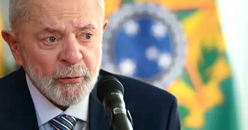 Lula pide a Trump retomar las negociaciones sobre los aranceles durante una llamada