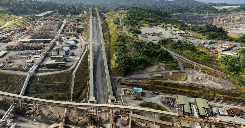 Panamá recomienda negociar con First Quantum para reactivar la mina Cobre Panamá