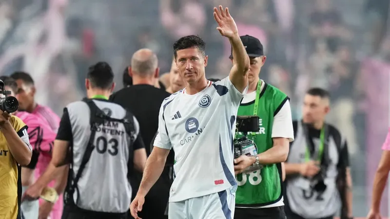Robert Lewandowski está motivado por enfrentar a equipos mexicanos