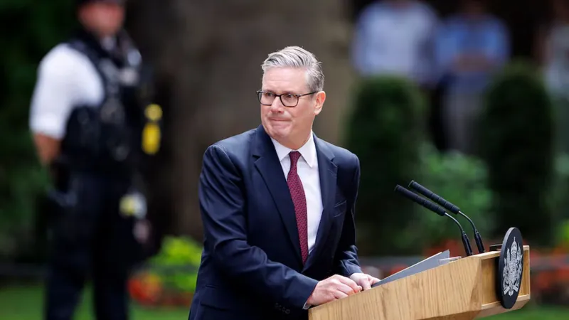 Keir Starmer dimite como primer ministro del Reino Unido