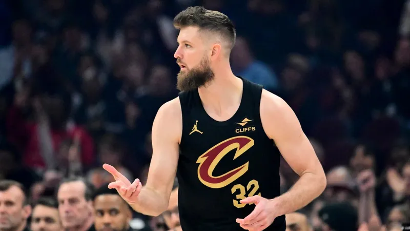Philadelphia se hace con Dean Wade