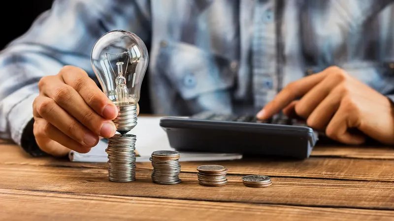 Revisa tu factura de la luz: los datos que debes entender para no pagar de más