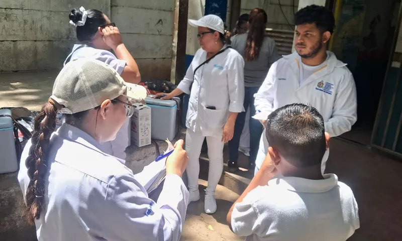 Vacuna contra el VPH protege a la niñez del colegio Salomón Ibarra
