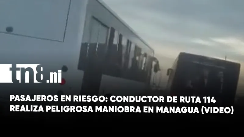 Irresponsable conductor de ruta 114 arriesga a pasajeros en Managua (VIDEO)