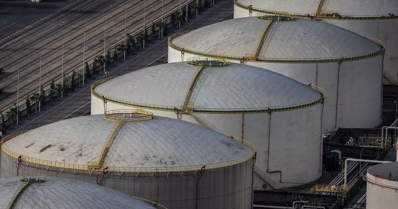 Hutíes anuncian bloqueo marítimo a Arabia Saudita y elevan el riesgo para el petróleo