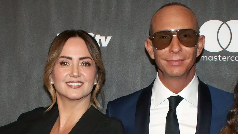 Erik Rubín y su novia acuden al festejo cumpleañero del padre de Andrea Legarreta