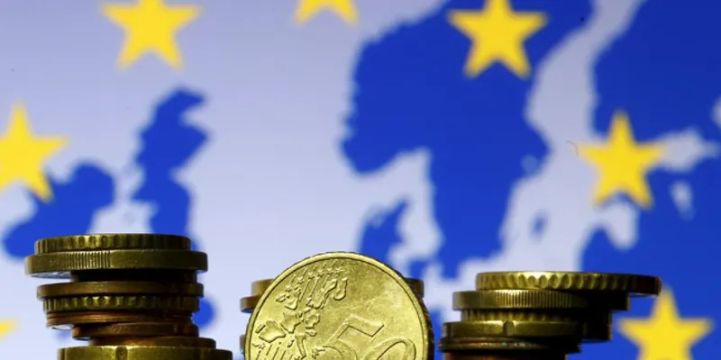 La inflación de la eurozona subirá aunque se reabra el estrecho de Ormuz: Lagarde