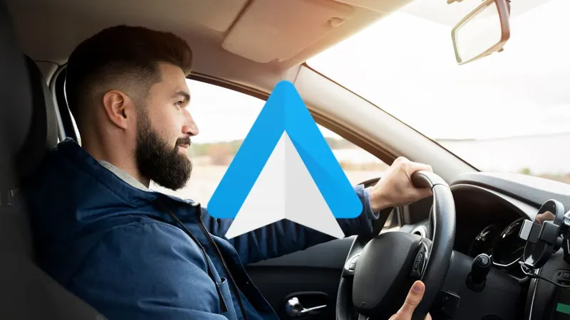 ¿Tienes varias cuentas de Google y usas Android Auto? Esta nueva app te evitará cualquier problema de sincronización