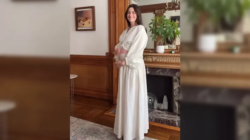 Anne Hathaway anuncia su tercer embarazo a los 43 años y emociona las redes
