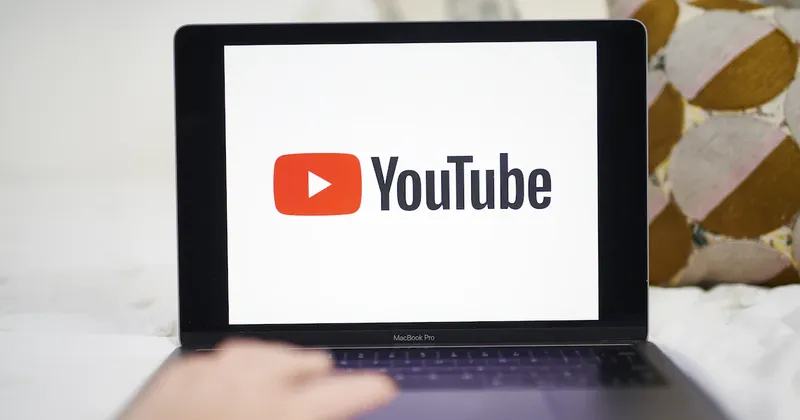YouTube incorpora a Amazon a su programa de compras para competir con TikTok Shop