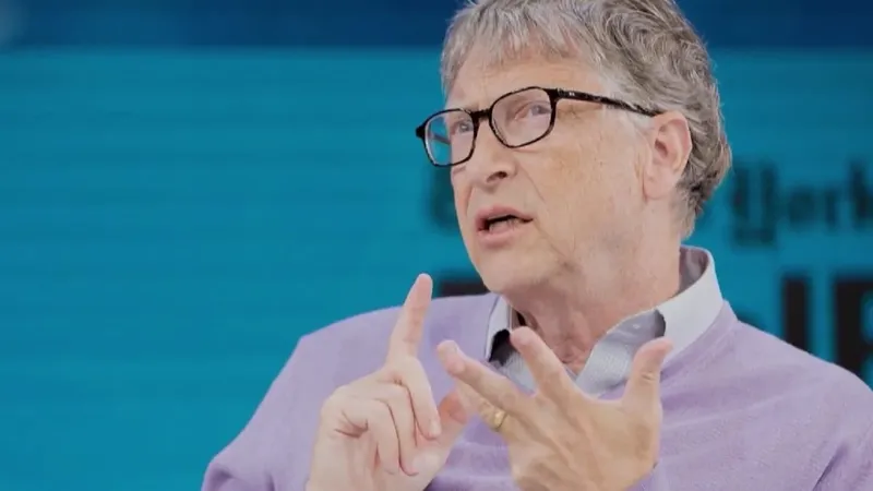 Bill Gates sigue confiando en la inteligencia artificial, aunque hay tres escenarios que lo preocupan