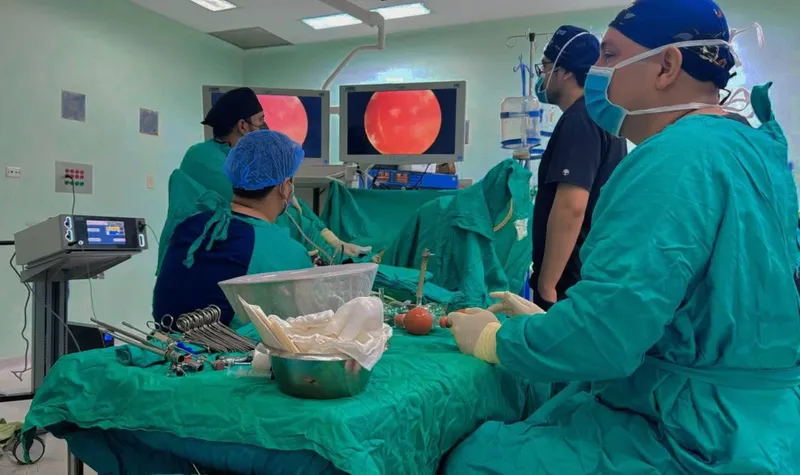 Hospital Lenín Fonseca opera gratis a 200 en Managua