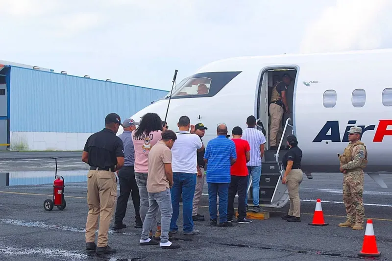 Panamá expulsa a 24 nicaragüense por delitos y situación irregular
