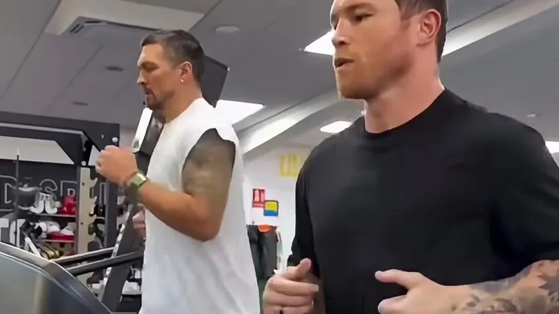 Canelo Álvarez ultima su preparación en España junto a Oleksandr Usyk