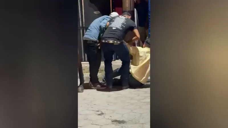 Buscan a sinvergüenzas que robaron cartera a caballista en Somotillo