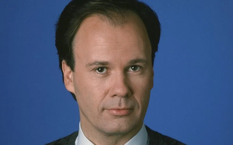 Muere Dennis Haskins, el director Belding de 'Salvados por la campana', a los 75 años