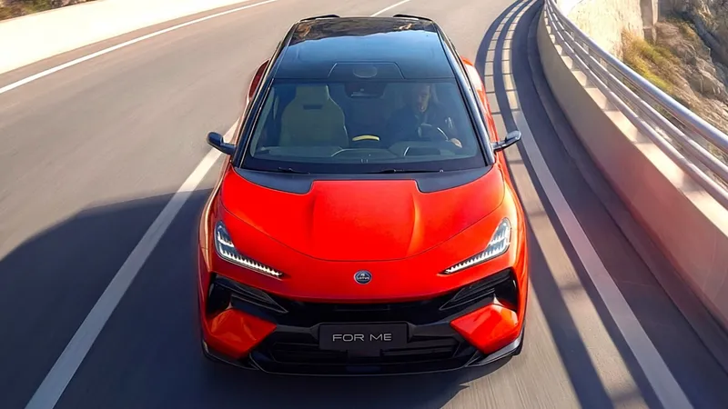 Más de 1.200 km y consume 0,07 L/100 km: ya tiene precio en España el SUV PHEV de este mítico fabricante