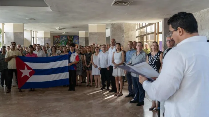 Cuba recibe a 10 diplomáticos expulsados de Dominicana por presiones de EEUU