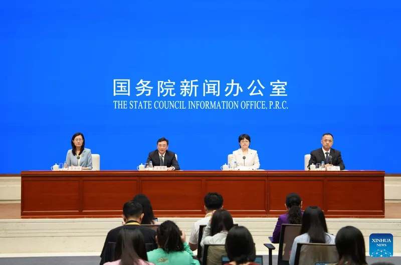 Fabricación de equipos en China impulsa crecimiento de exportaciones en primer semestre de 2026