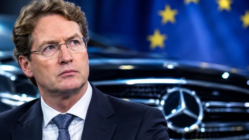 Los coches serán aún “más caros” y el CEO de Mercedes nombra al culpable que ya señaló Toyota: la UE