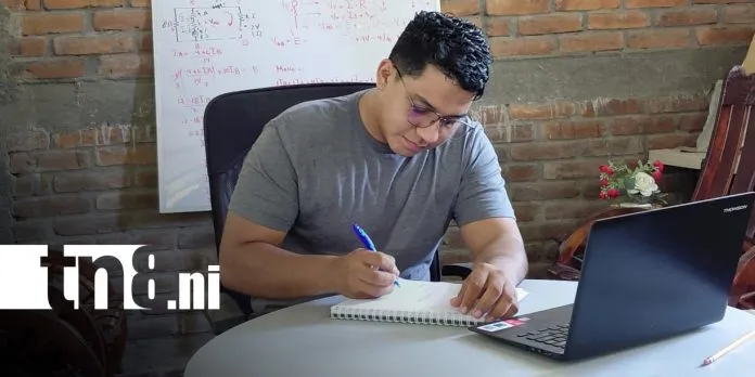Wilber Matamoros: dejó su hogar para perseguir un sueño y hoy ayuda a iluminar...