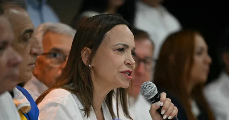 María Corina Machado planea regresar pronto a Venezuela tras crisis desatada por los terremotos