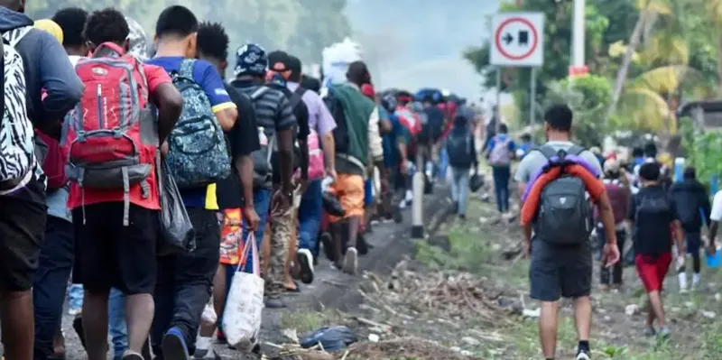 Descabellado: Trump asegura que el caos en Francia es culpa de los migrantes