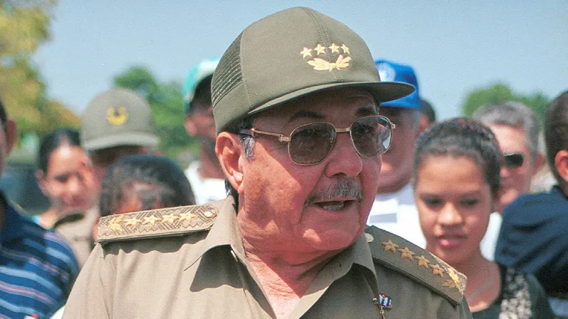 "Acción política, sin ningún basamento jurídico": Díaz-Canel sobre la acusación contra Raúl Castro en EE.UU.