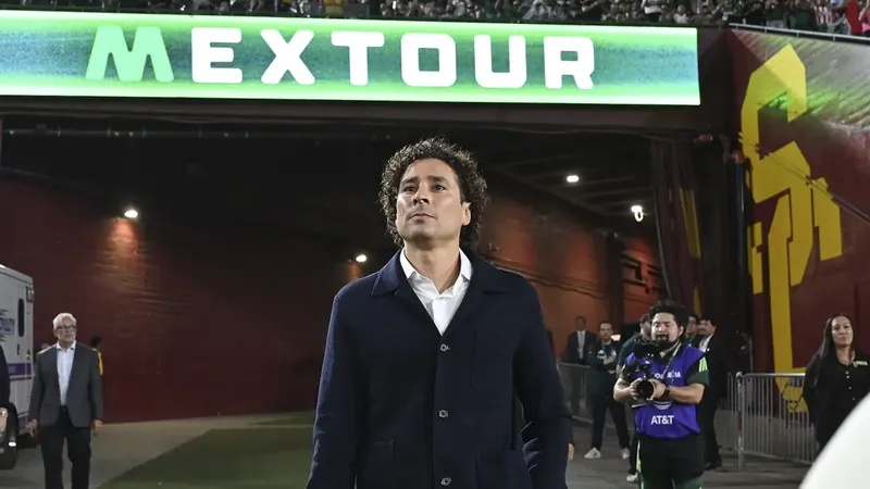 Una diferencia de media hora separó a Memo Ochoa de jugar para sus “odiados” Pumas