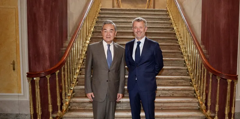 China impulsa mayor cooperación en economía verde e inteligencia artificial con Dinamarca