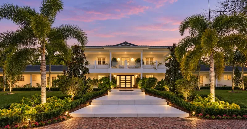 Así es la antigua mansión de Juan Gabriel en Florida que se vende por US$38,9 millones