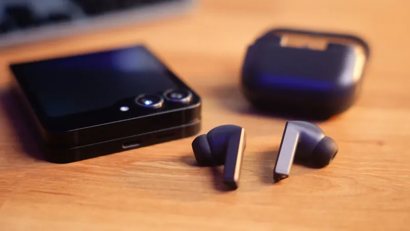 Consigue unos auriculares Samsung de gama alta con cancelación de ruido top por solo 60 euros