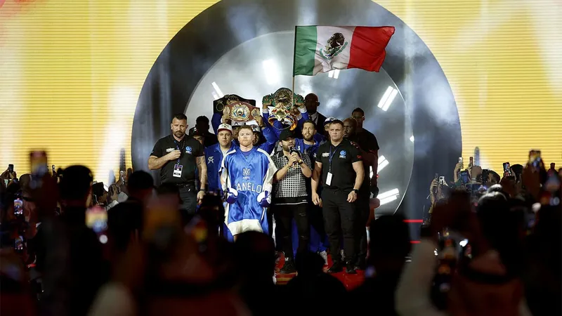 ¿A qué hora empezará la pelea de Saúl 'Canelo' Álvarez ante Christian Mbilli?