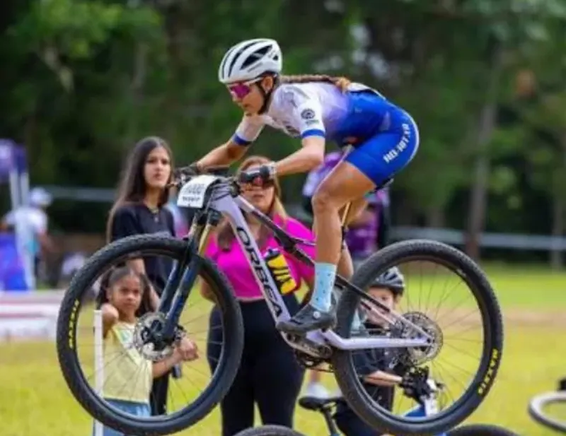 Aun sin medalla, Maria Posada realiza gran labor en el ciclismo de los Juegos CA y del Caribe