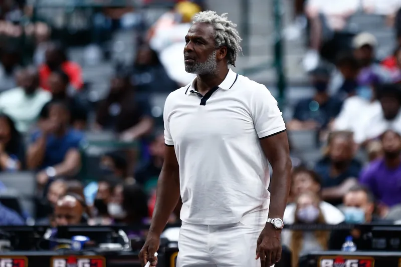 Desestimada la demanda de Charles Oakley por «agresión»