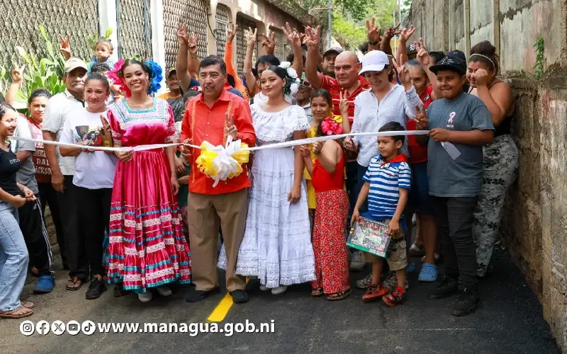 Anexo de Jardines de Veracruz cuenta con nuevas calles pavimentadas