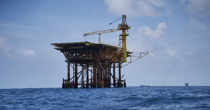 México analiza regresar al activo petrolero de Cantarell con Petrobras