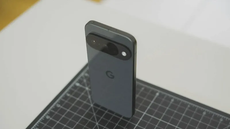 Carrefour liquida el precio del Google Pixel 10 con 256 GB: ahora tiene más 300 euros de descuento