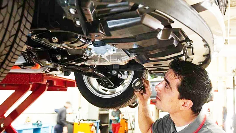 La tecnología que hace mejores a los coches también está disparando el coste de sus reparaciones: incluso las averías más simples a veces se complican