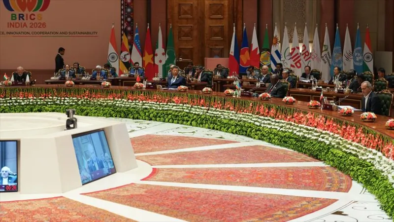 Experto: Irán es el actor periférico y eje nodal de euroasiático