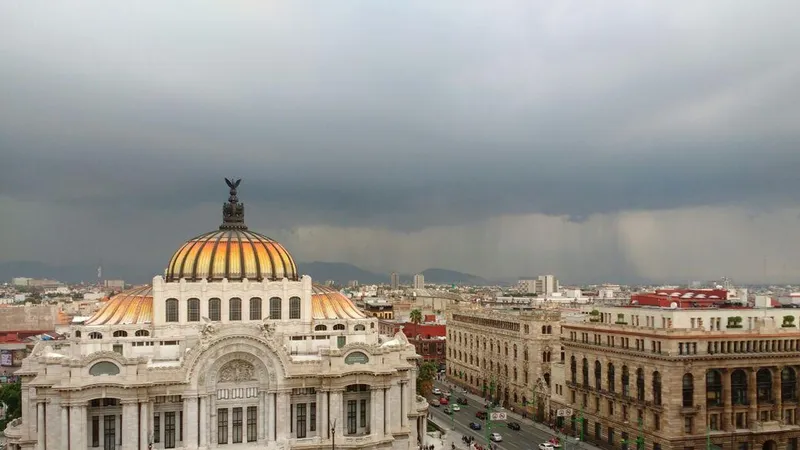 ¡Alerta!: el huracán Simón podría impactar en México dos veces