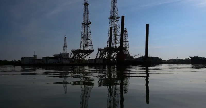 Exportaciones de crudo venezolano repuntan mientras Trump busca mayor control del petróleo