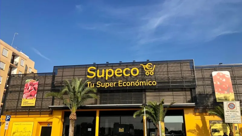 Carrefour abre en Madrid otro supermercado de una de las cadenas más baratas de España: dónde está y qué ofrece