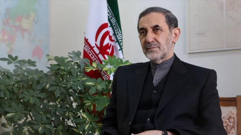Asesor del Líder a EAU: Un país de apenas medio siglo no puede desafiar a Irán