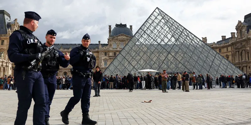 Museos de Francia elevan medidas de protección del patrimonio cultural