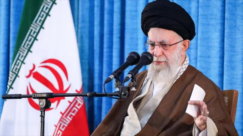 La libertad y la libertad de expresión según el Líder mártir de Irán