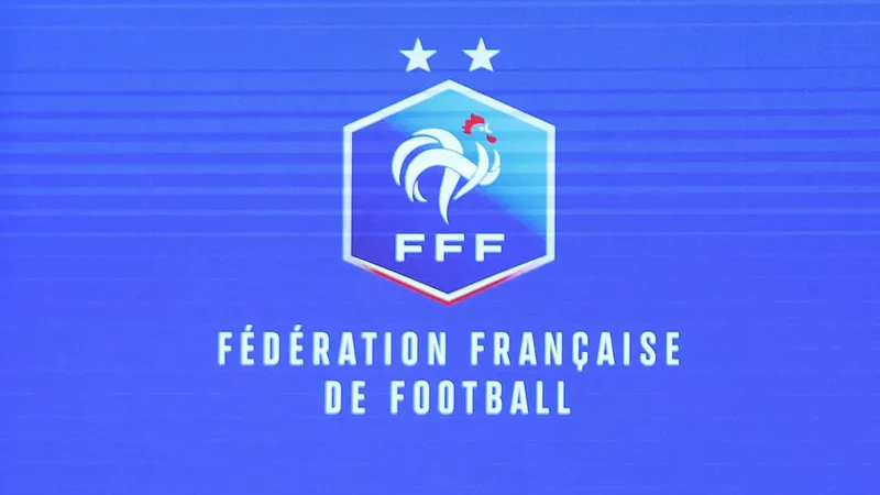¡Nueva era! Francia cambió su escudo tras nombrar a Zinedine Zidane